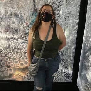 Meet your Posher, Tessa